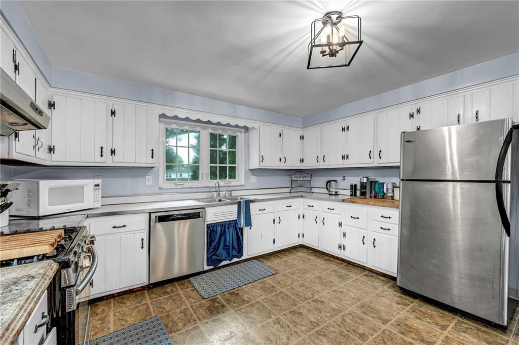 3225 Comanche Road Pittsburgh, PA 15241 - Photo 11 of 44 Gallery Image 11