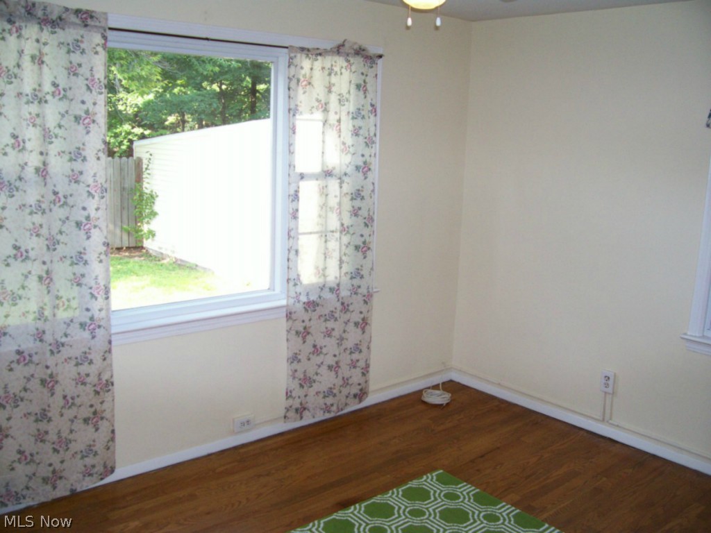 4583 Telhurst Road South Euclid, OH 44121 - Photo 9 of 25