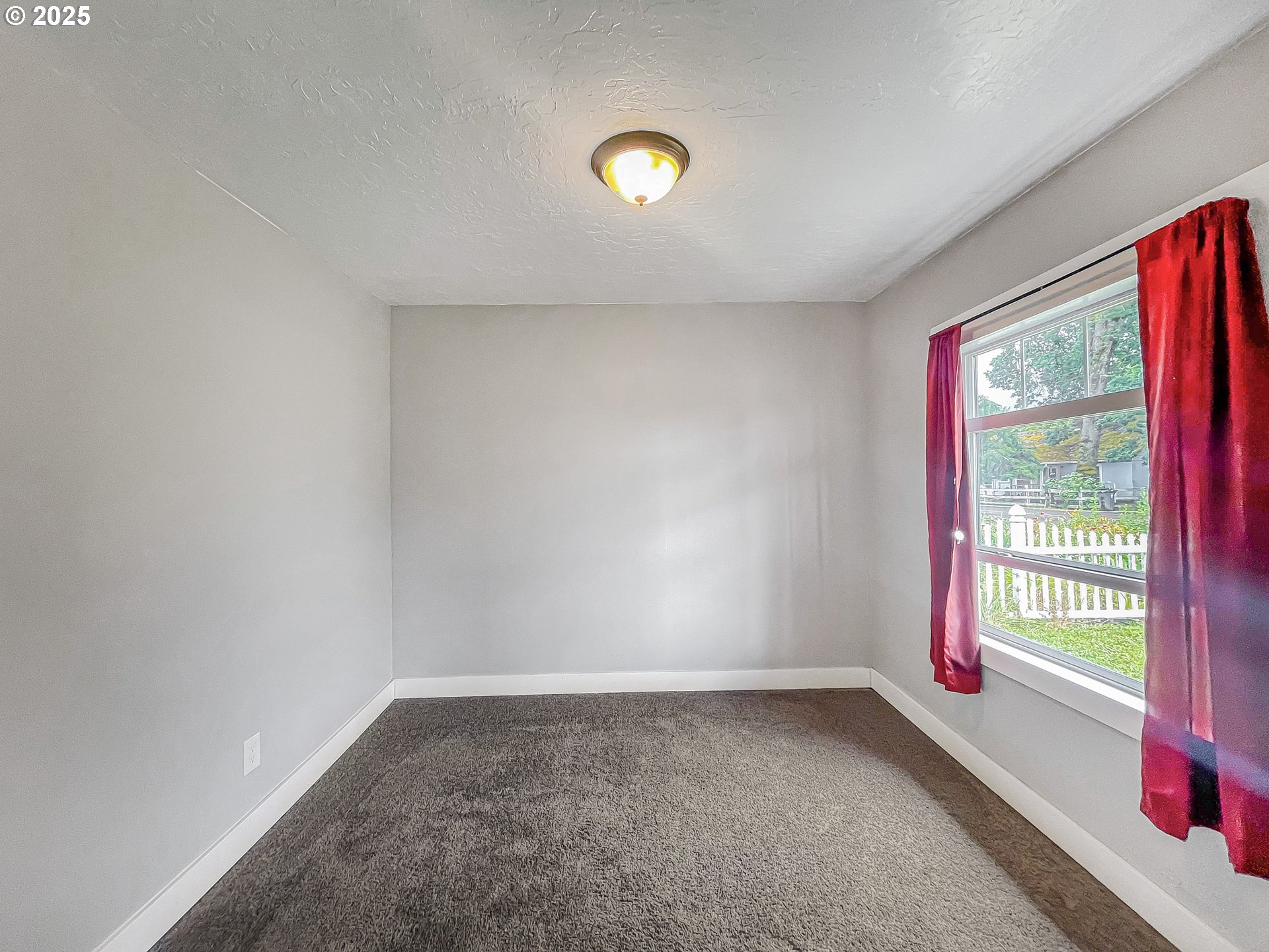 550 Crowfoot Road Lebanon, OR 97355 - Photo 18 of 41 Gallery Image 18
