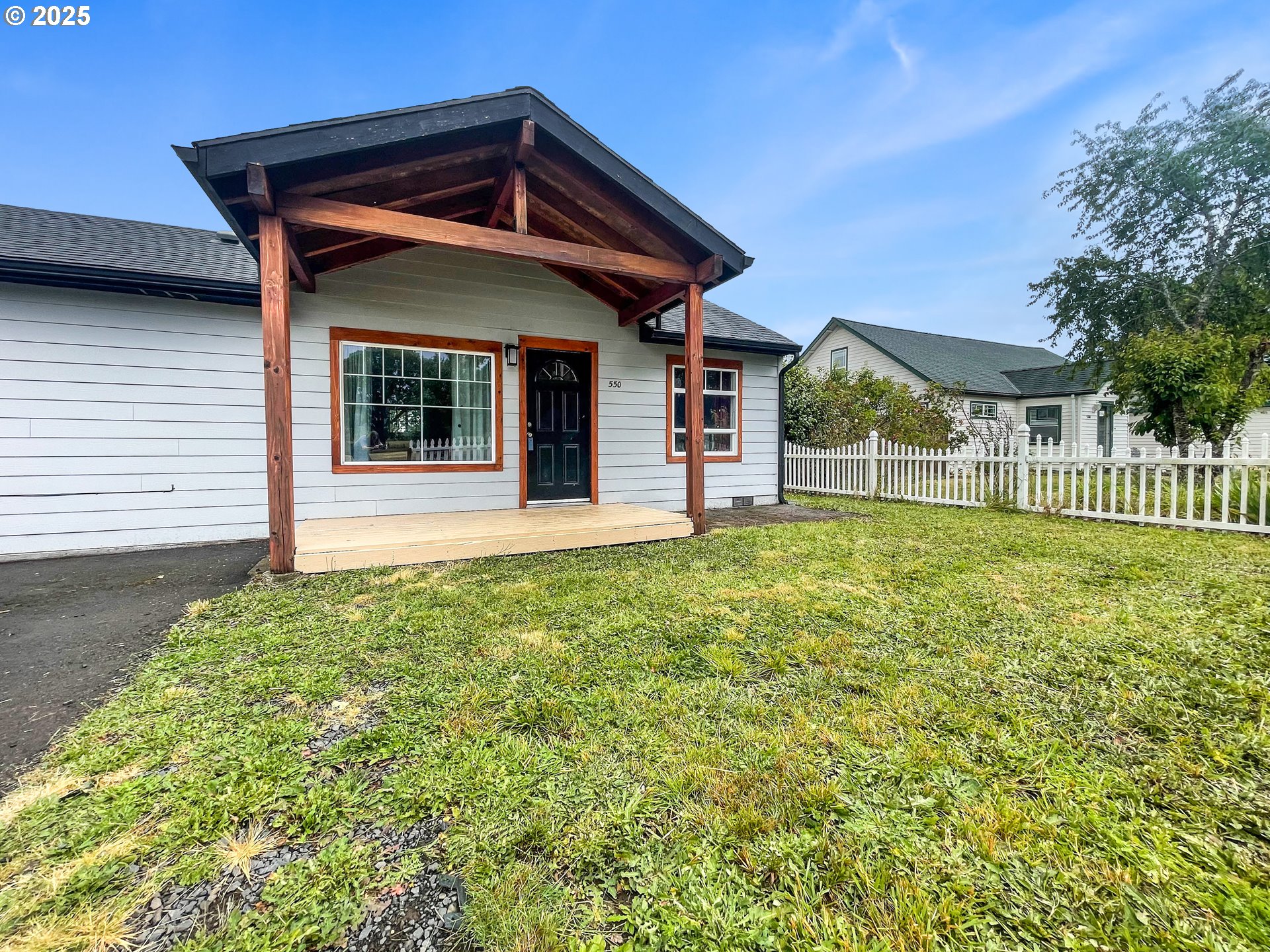 550 Crowfoot Road Lebanon, OR 97355 - Photo 5 of 41 Gallery Image 5