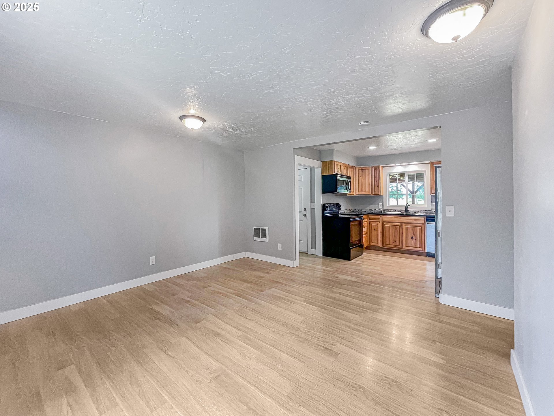 550 Crowfoot Road Lebanon, OR 97355 - Photo 9 of 41 Gallery Image 9
