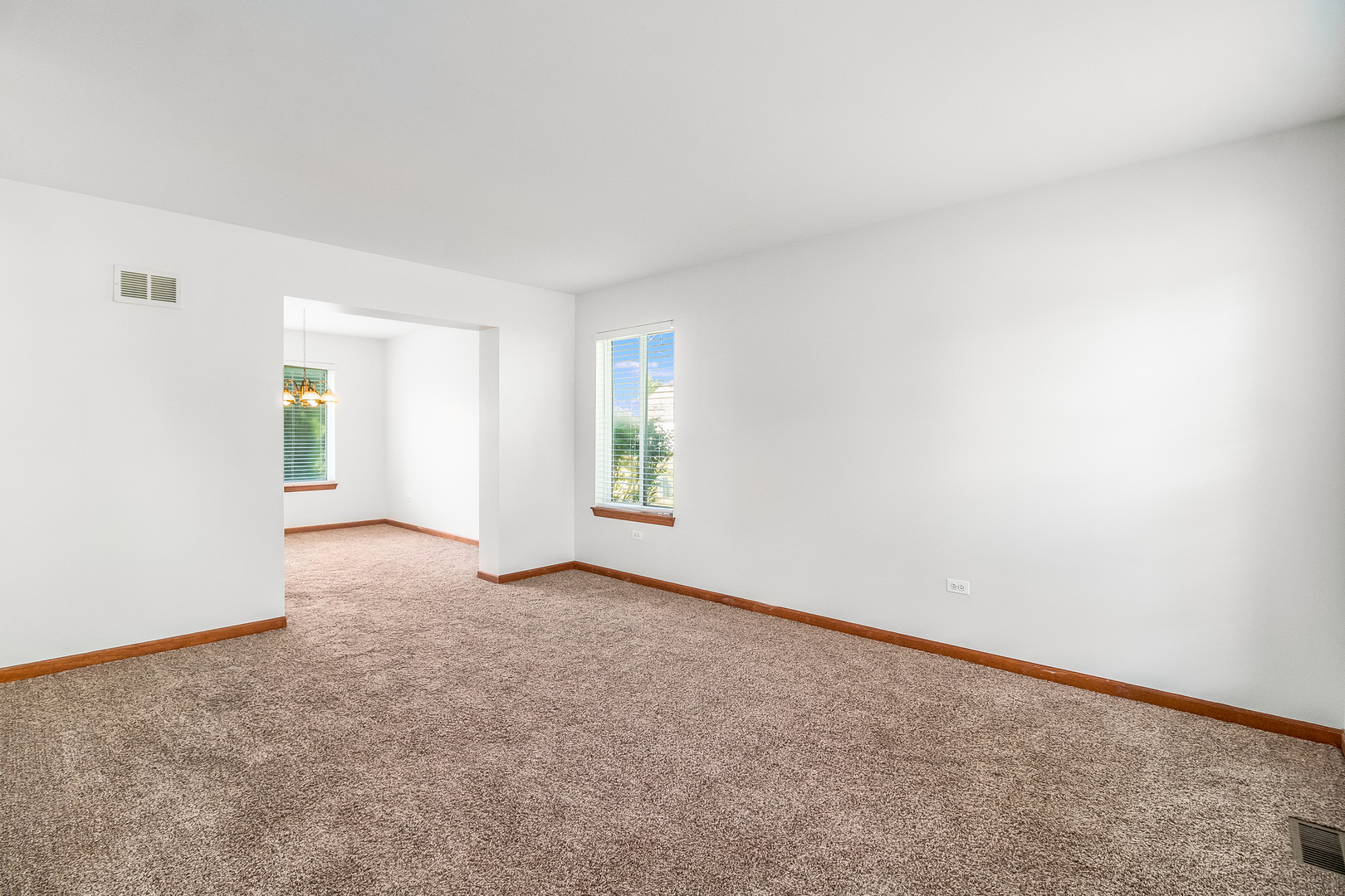 319 Deerpath Court Wauconda, IL 60084 - Photo 2 of 25