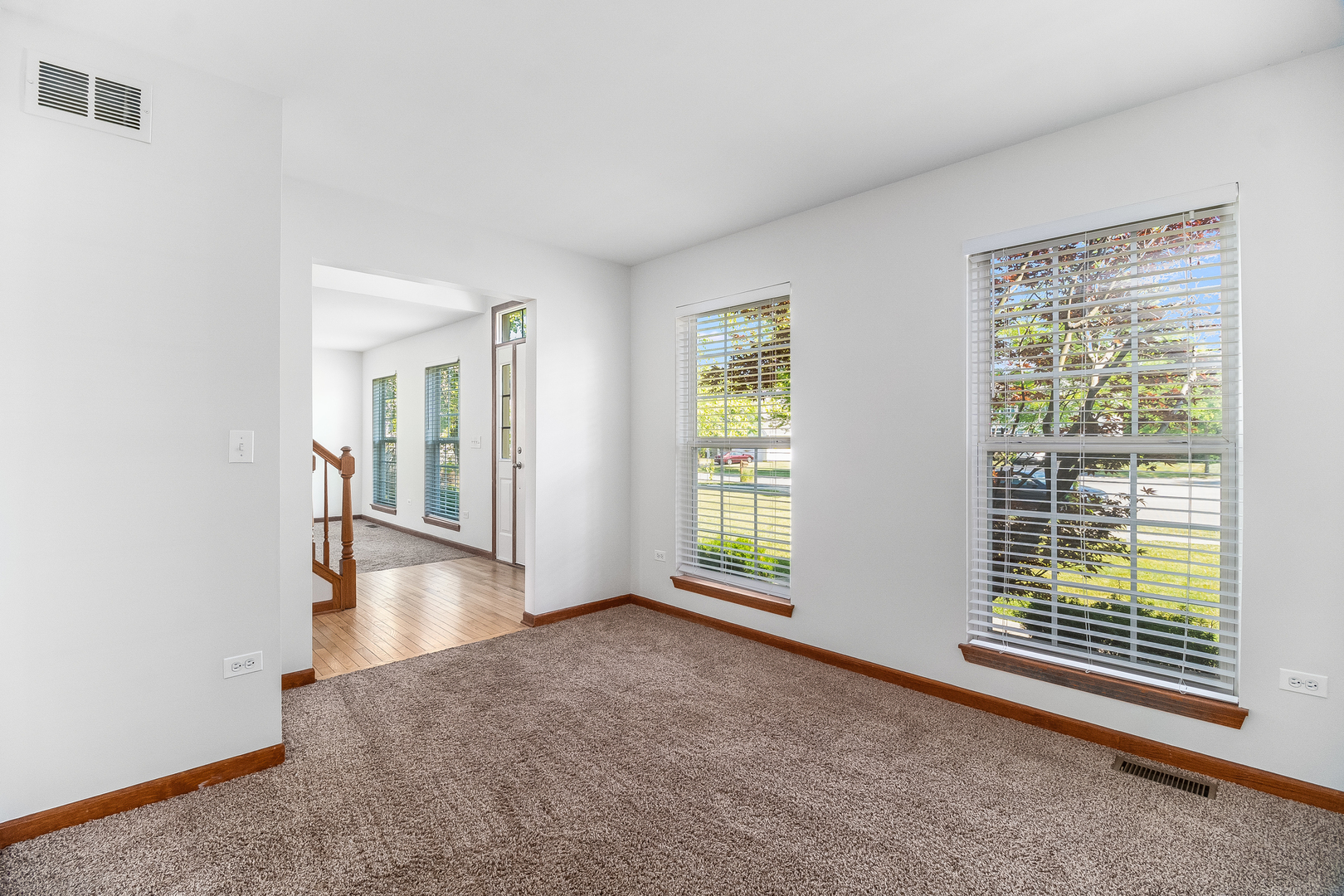 319 Deerpath Court Wauconda, IL 60084 - Photo 9 of 25