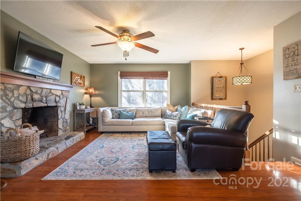 1683 Rink Dam Road Taylorsville, NC 28681 - Photo 4 of 31 Gallery Image 4