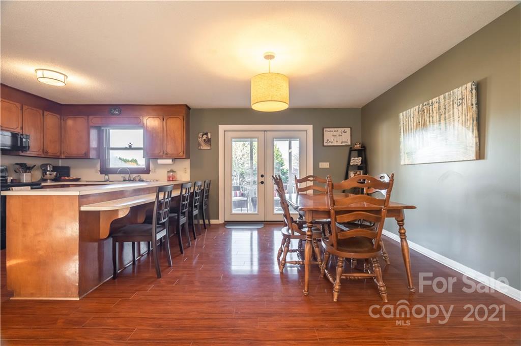 1683 Rink Dam Road Taylorsville, NC 28681 - Photo 5 of 31 Gallery Image 5