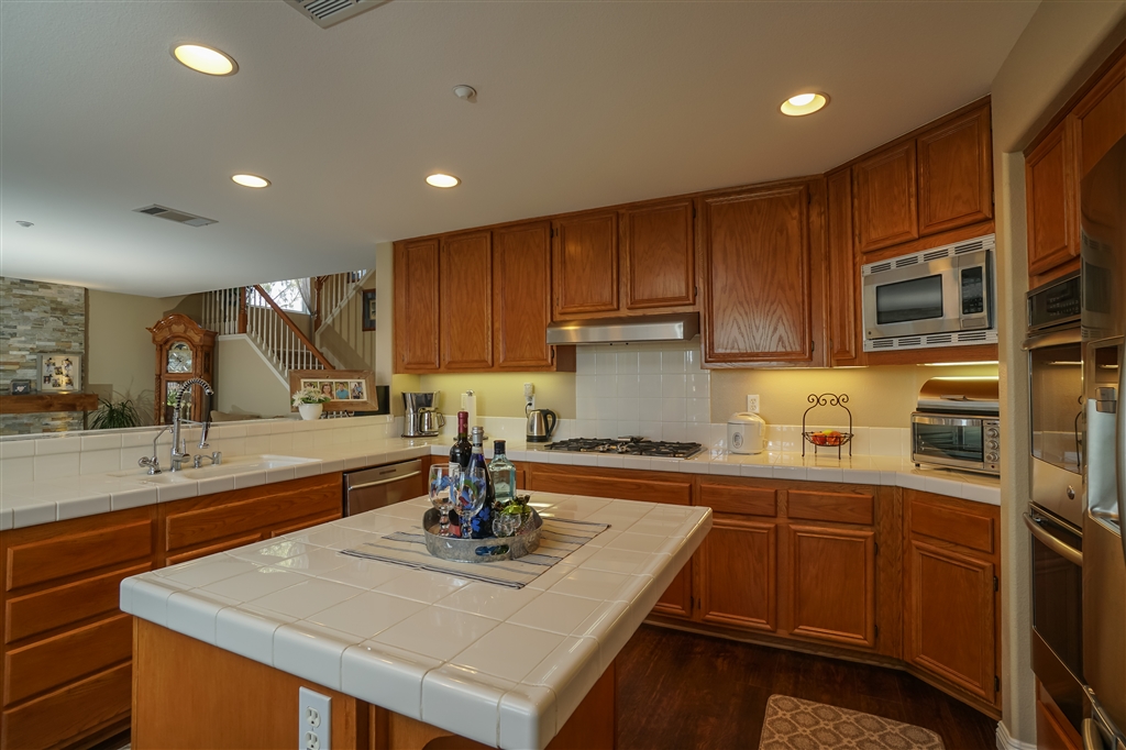10127 Pure Waters Court Spring Valley, CA 91978 - Photo 12 of 25 Gallery Image 12