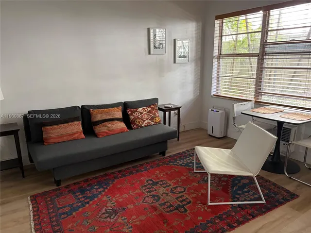 $2,100 | Flamingo-Lummus, Miami Beach, FL 33139