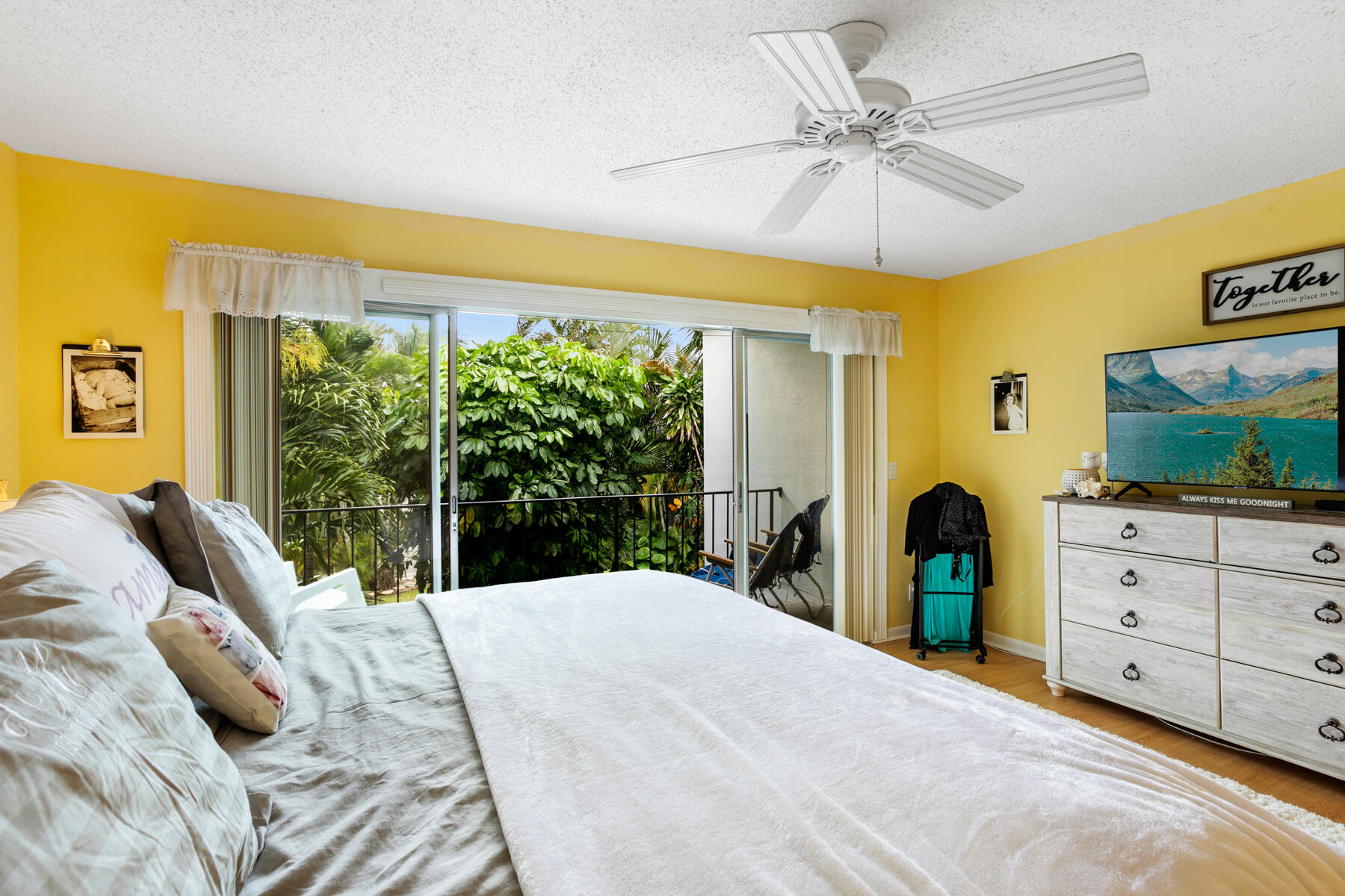 388 Golfview Road, Unit E North Palm Beach, FL 33408 - Photo 25 of 70 388_Golfview_E_09_MLS