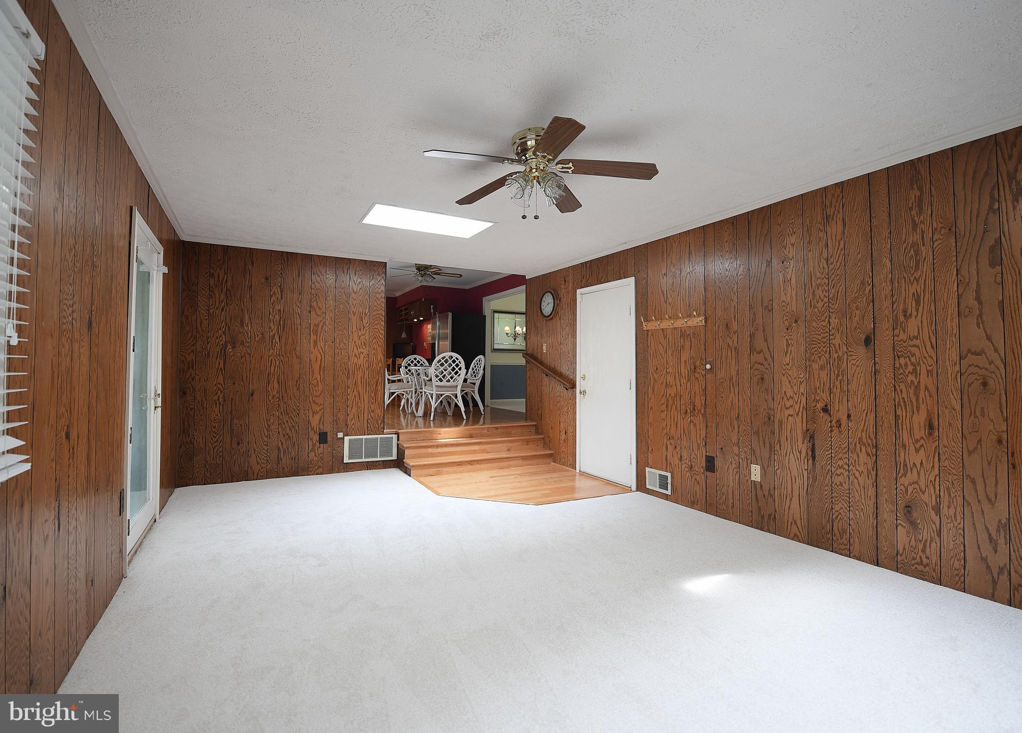17032 Old Baltimore Road Olney, MD 20832 - Photo 18 of 55 Family Room/Entry to Kitchen