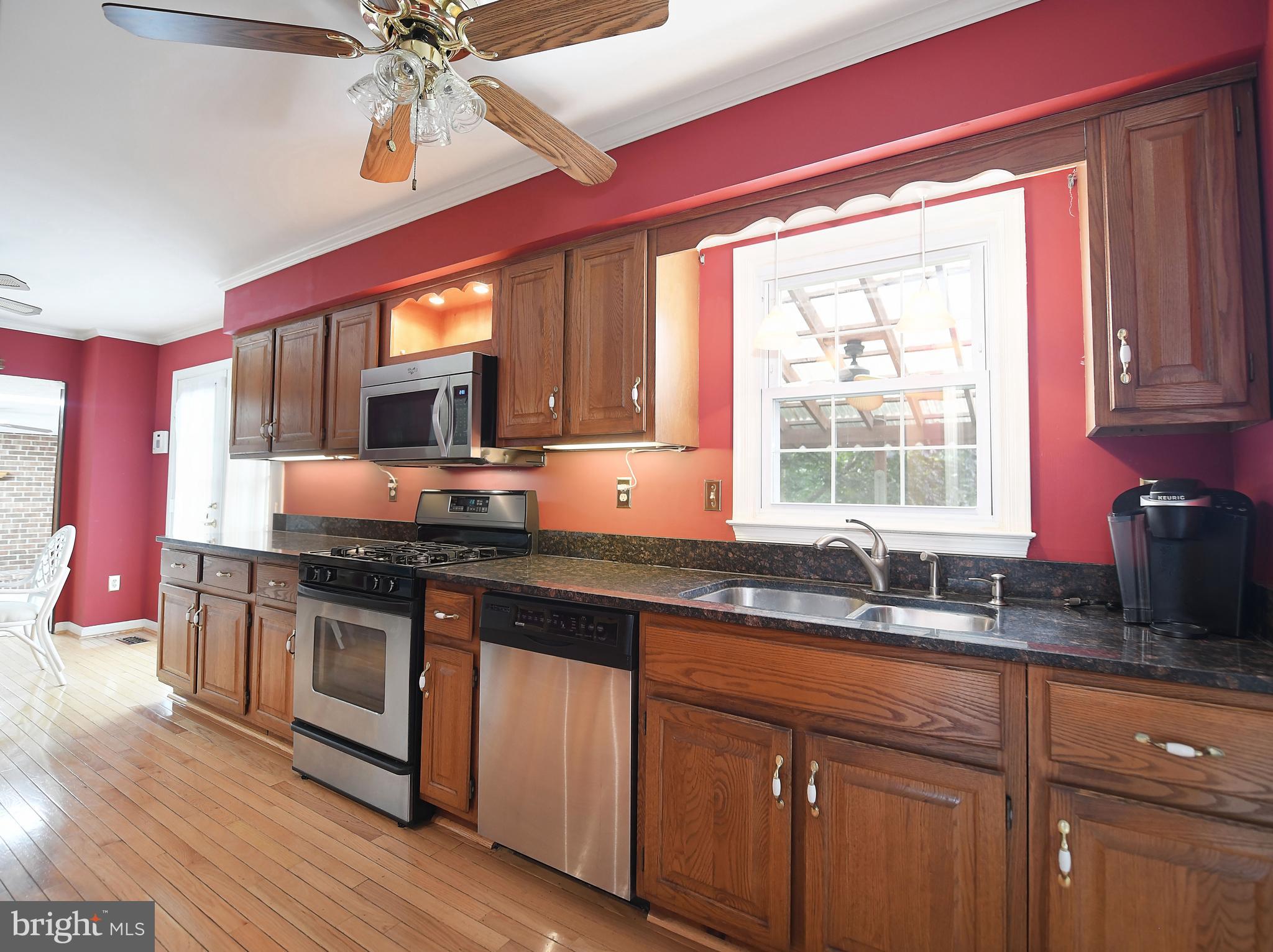 17032 Old Baltimore Road Olney, MD 20832 - Photo 8 of 55 Kitchen