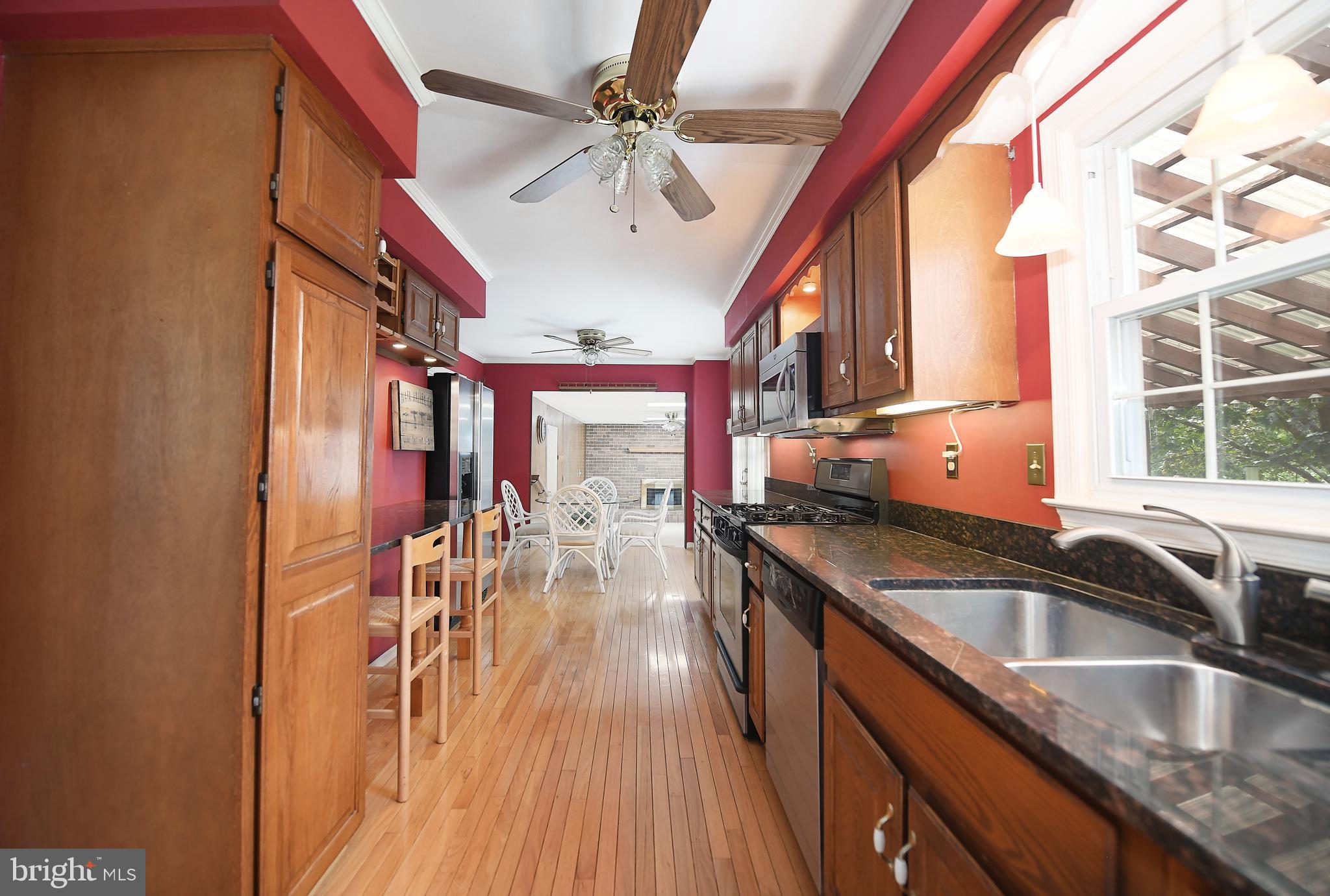 17032 Old Baltimore Road Olney, MD 20832 - Photo 9 of 55 Kitchen/Hardwood Floors