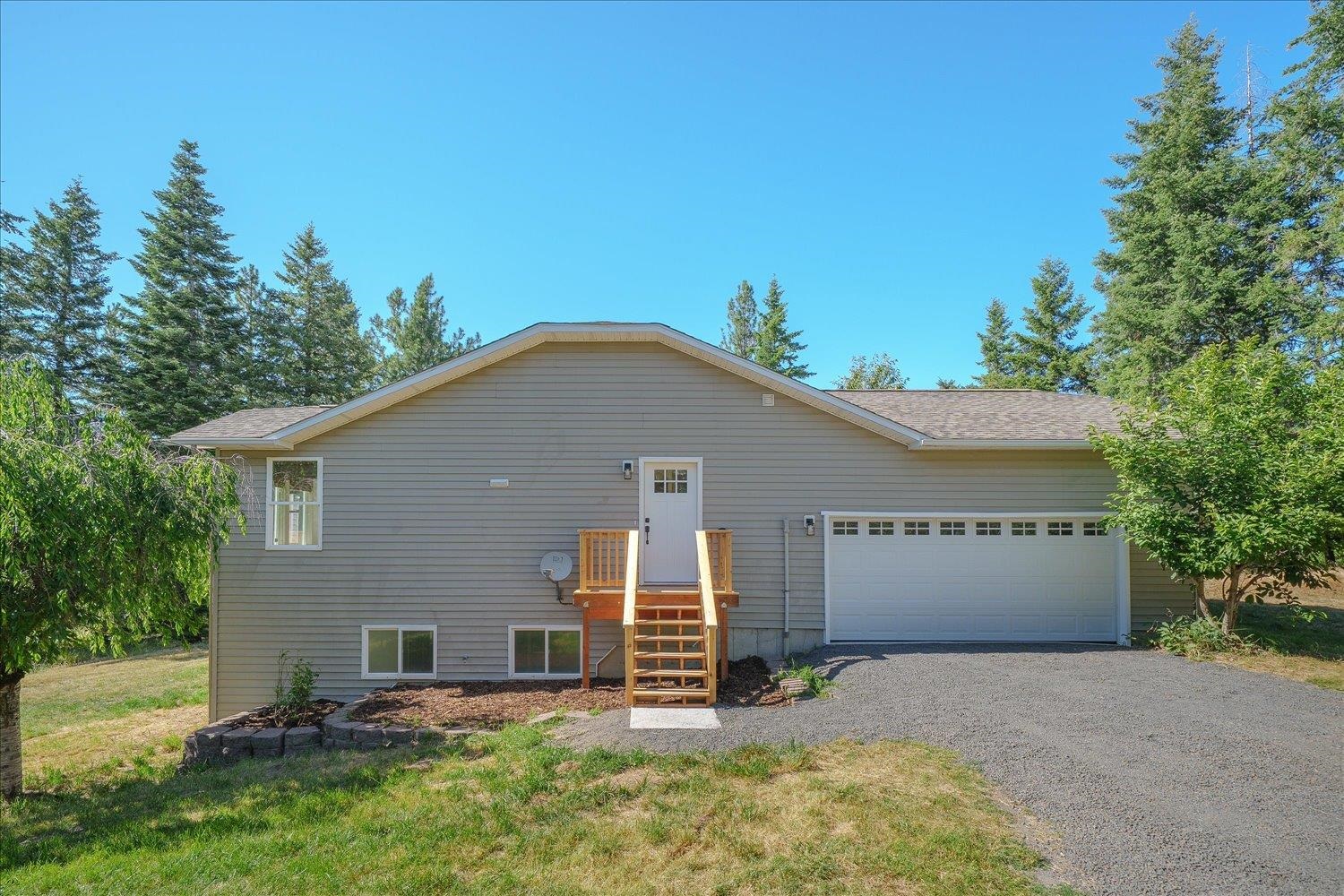 15519 East Tallman Road Chattaroy, WA 99003 - Photo 5 of 49