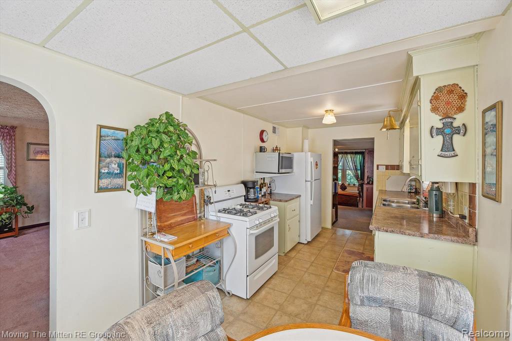 43832 Robson Road Belleville, MI 48111 - Photo 9 of 66 Gallery Image 9