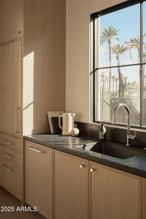 $6,600,000 | 4600 North Rubicon Avenue, Unit 2, Phoenix, AZ 85018