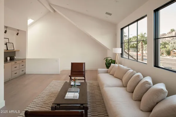 $6,600,000 | 4600 North Rubicon Avenue, Unit 2, Phoenix, AZ 85018