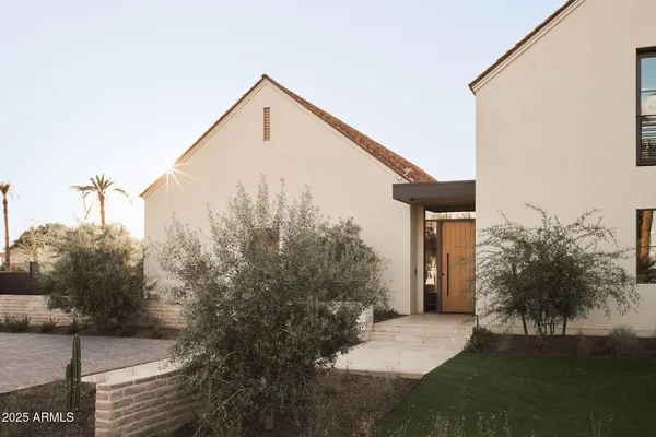 $6,600,000 | 4600 North Rubicon Avenue, Unit 2, Phoenix, AZ 85018