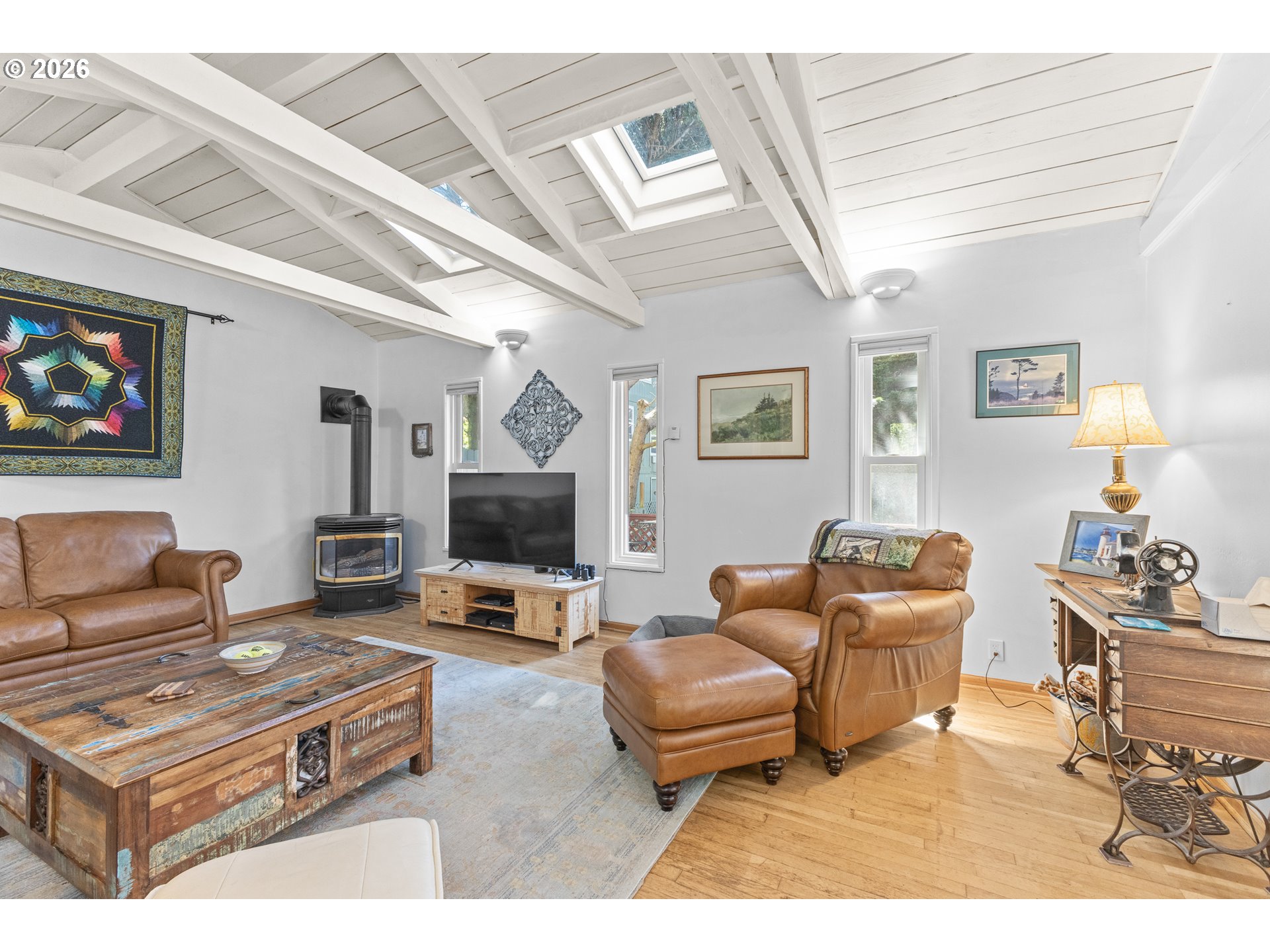 910 North 8th Street Coos Bay, OR 97420 - Photo 10 of 48