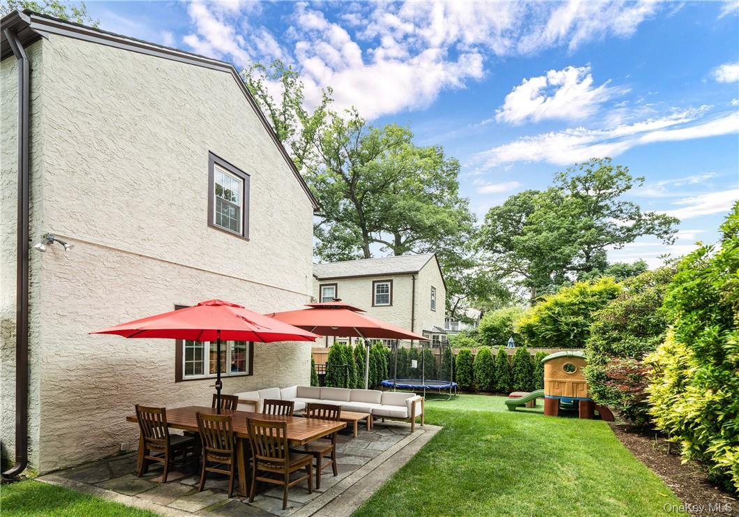 19 Hamilton Road Scarsdale, NY 10583 - Photo 18 of 22