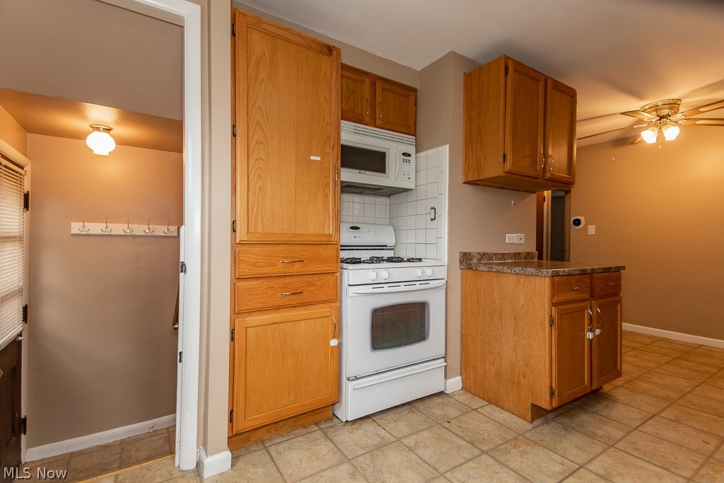 1070 South Green Road Cleveland, OH 44121 - Photo 7 of 28