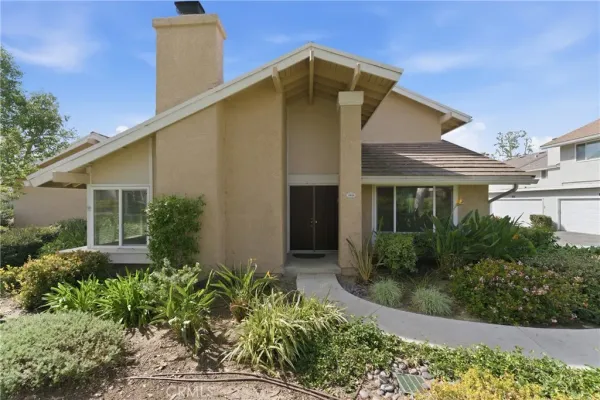 $875,000 | 5810 Vía Romero, Yorba Linda, CA 92887