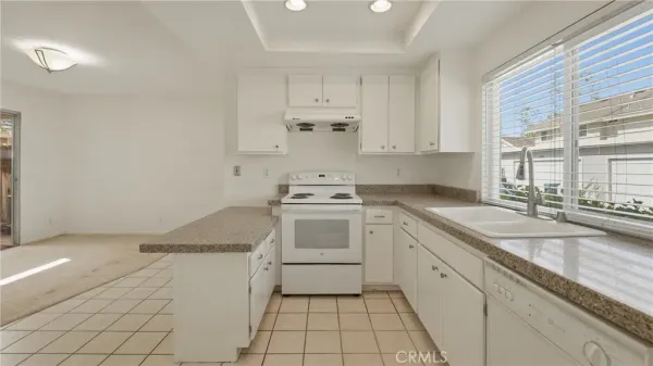 $875,000 | 5810 Vía Romero, Yorba Linda, CA 92887