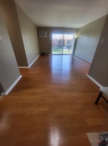 $167,500 | 5 A East Dundee Quarter Drive, Unit 206, Palatine, IL 60074