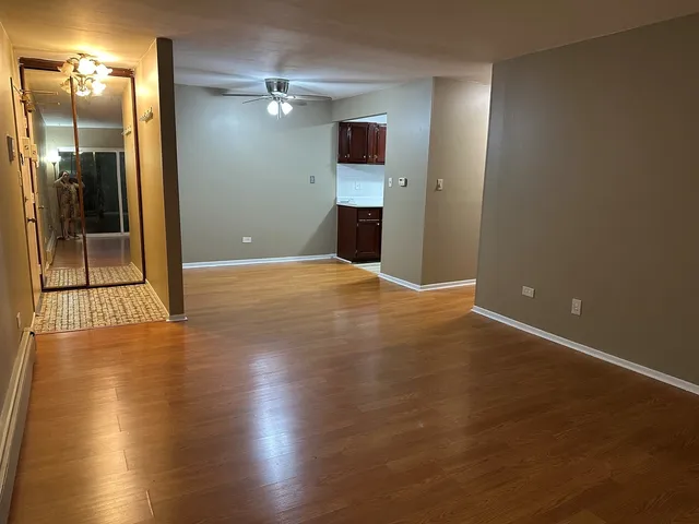 $167,500 | 5 A East Dundee Quarter Drive, Unit 206, Palatine, IL 60074