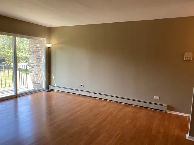 $167,500 | 5 A East Dundee Quarter Drive, Unit 206, Palatine, IL 60074