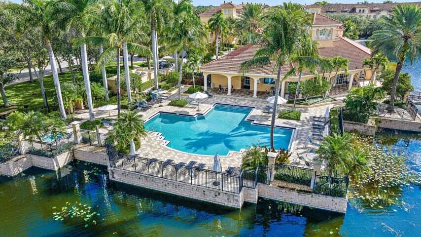 2714 Ravella Way Palm Beach Gardens, FL 33410 - Photo 27 of 27 Pool and Clubhouse
