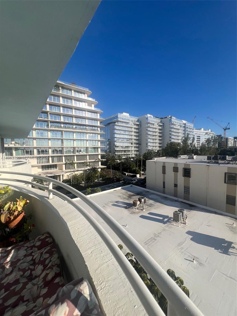 9156 Collins Avenue, Unit 502 Surfside, FL 33154 - Photo 18 of 21