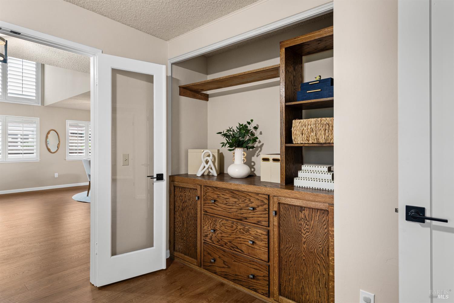 8853 Oak Trail Court Santa Rosa, CA 95409 - Photo 29 of 39 Home office or guest room where natural light flows between rooms