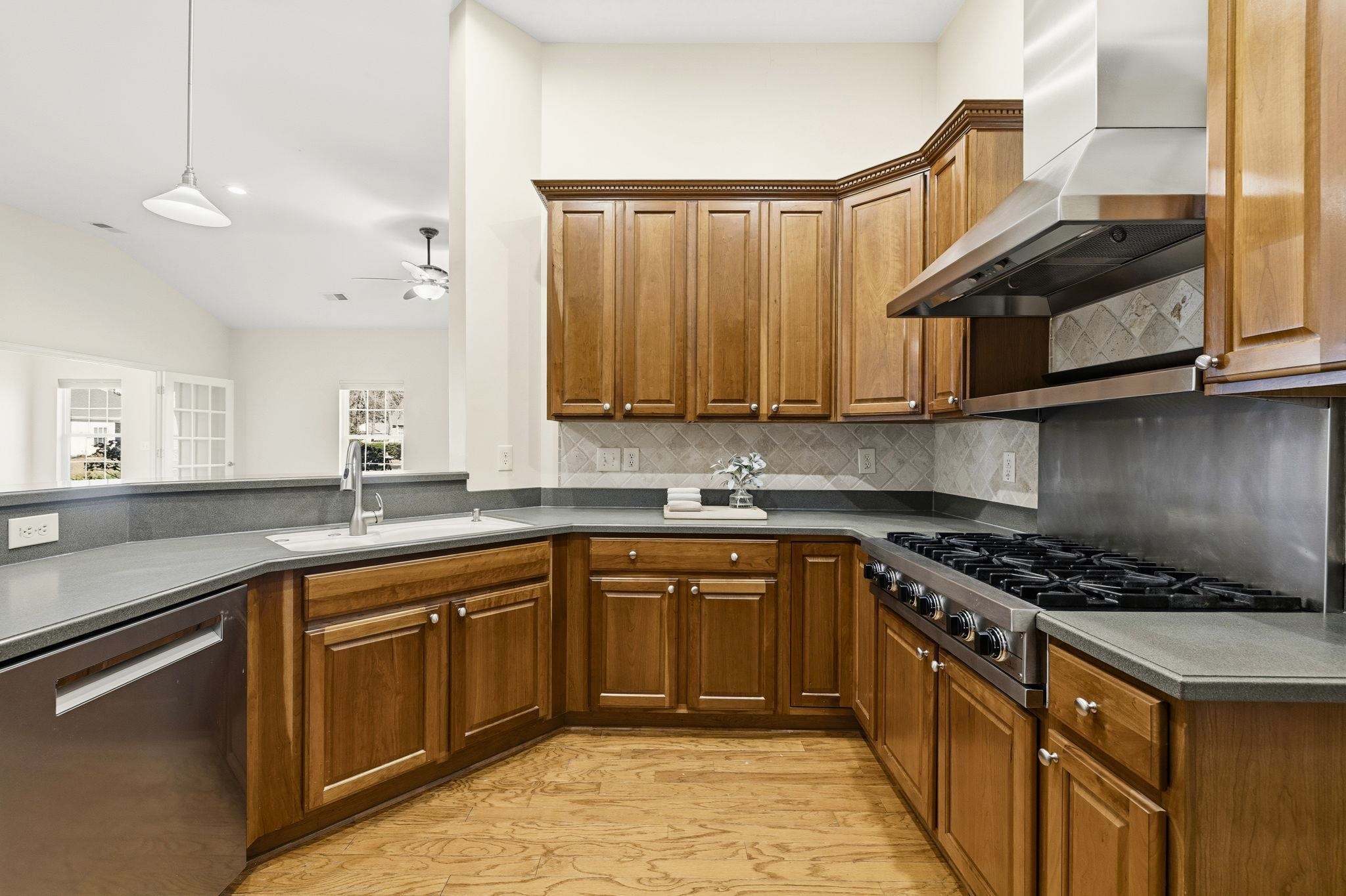 4510 Periwinkle Court Murrells Inlet, SC 29576 - Photo 13 of 64 Gallery Image 13