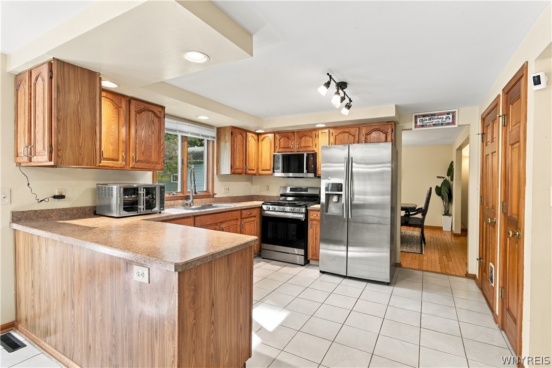 8877 Greiner Road Clarence, NY 14031 - Photo 18 of 35 Gallery Image 18