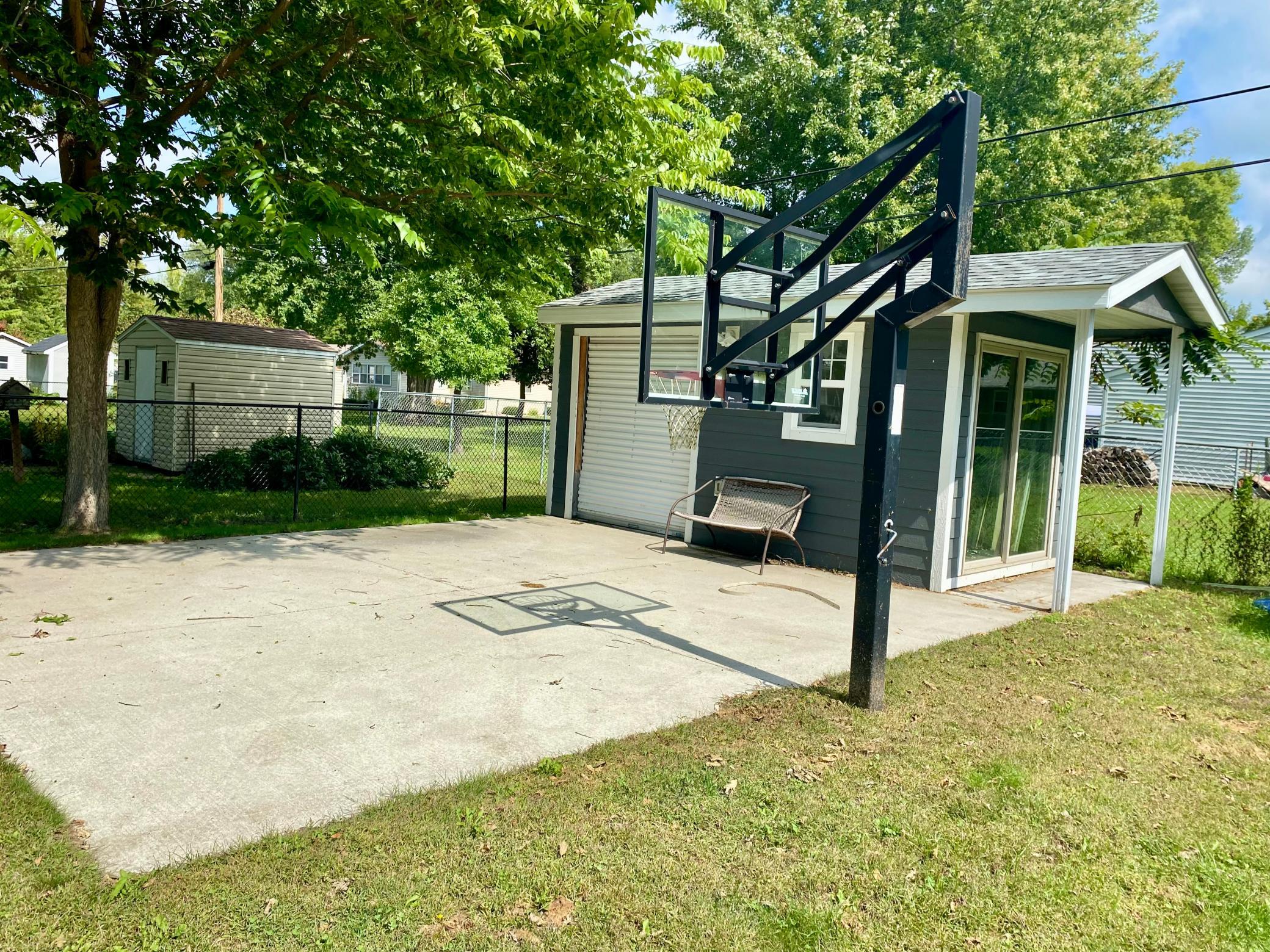 712 South 11th Street Montevideo, MN 56265 - Photo 42 of 44