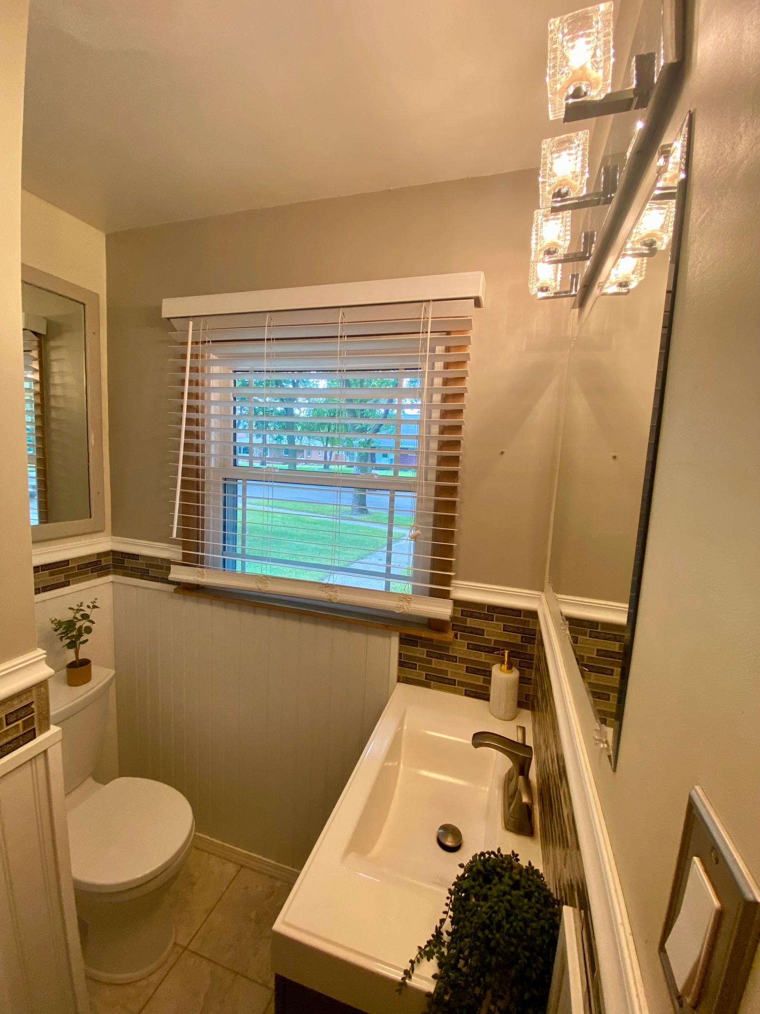 712 South 11th Street Montevideo, MN 56265 - Photo 10 of 44