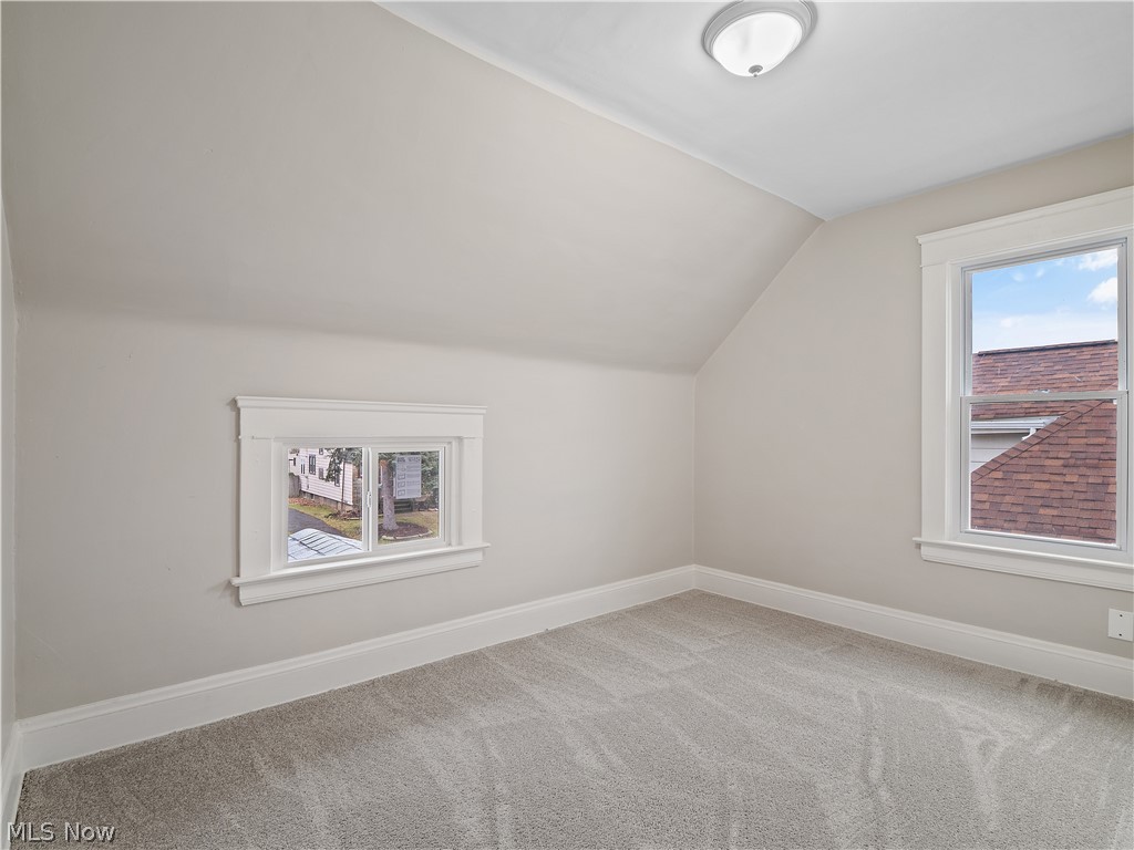 4710 Birchwood Road Cleveland, OH 44125 - Photo 23 of 31