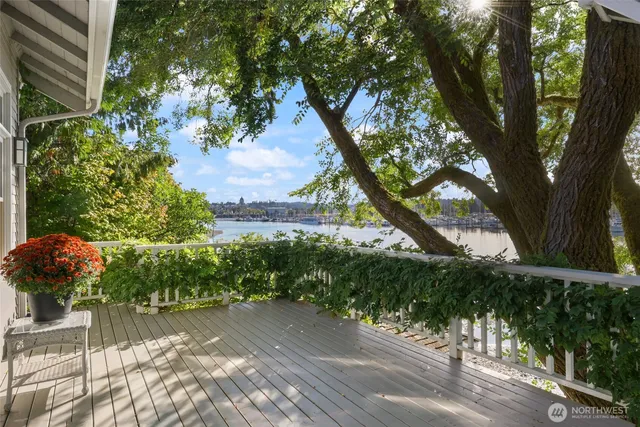 $1,700,000 | 1405 Northeast East Bay Drive Northeast, Olympia, WA 98506