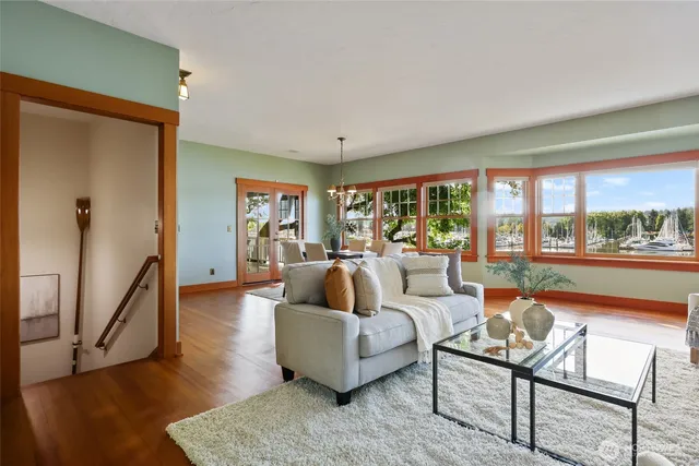 $1,700,000 | 1405 Northeast East Bay Drive Northeast, Olympia, WA 98506