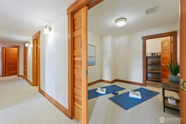 $1,700,000 | 1405 Northeast East Bay Drive Northeast, Olympia, WA 98506