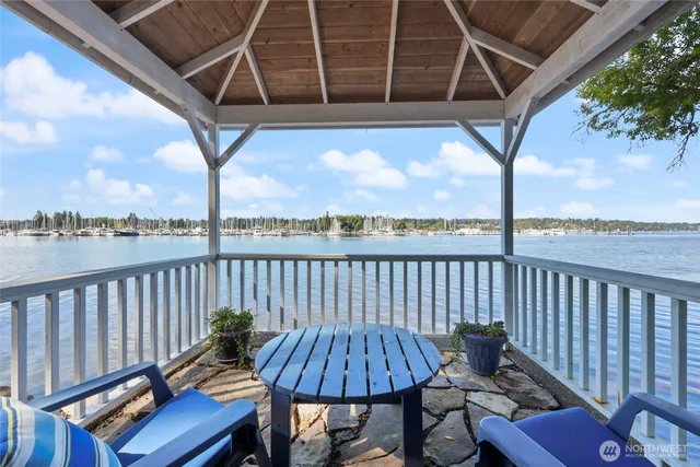 $1,700,000 | 1405 Northeast East Bay Drive Northeast, Olympia, WA 98506