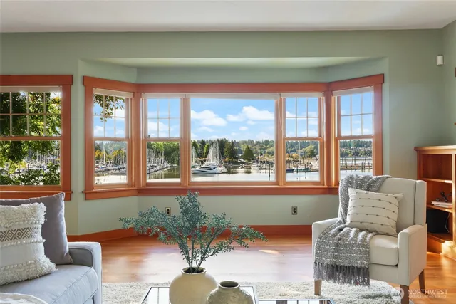 $1,700,000 | 1405 Northeast East Bay Drive Northeast, Olympia, WA 98506