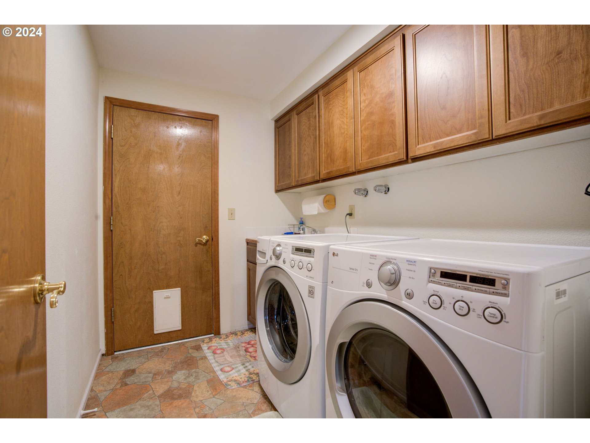 16095 Southwest Refectory Place Portland, OR 97224 - Photo 11 of 20 Gallery Image 11