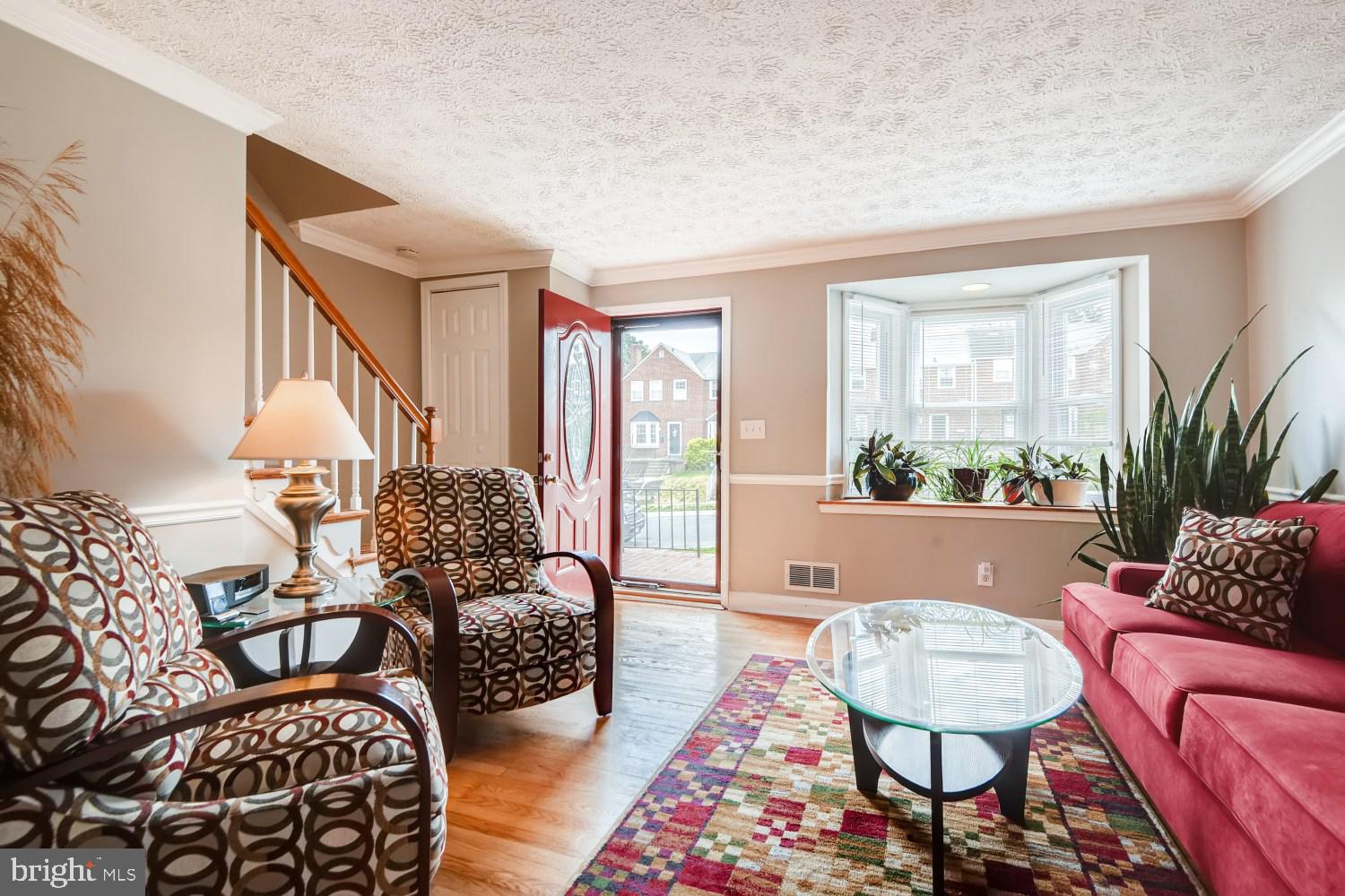 8322 Byington Road Towson, MD 21286 - Photo 5 of 31 Sunlight pours in, from the bay window