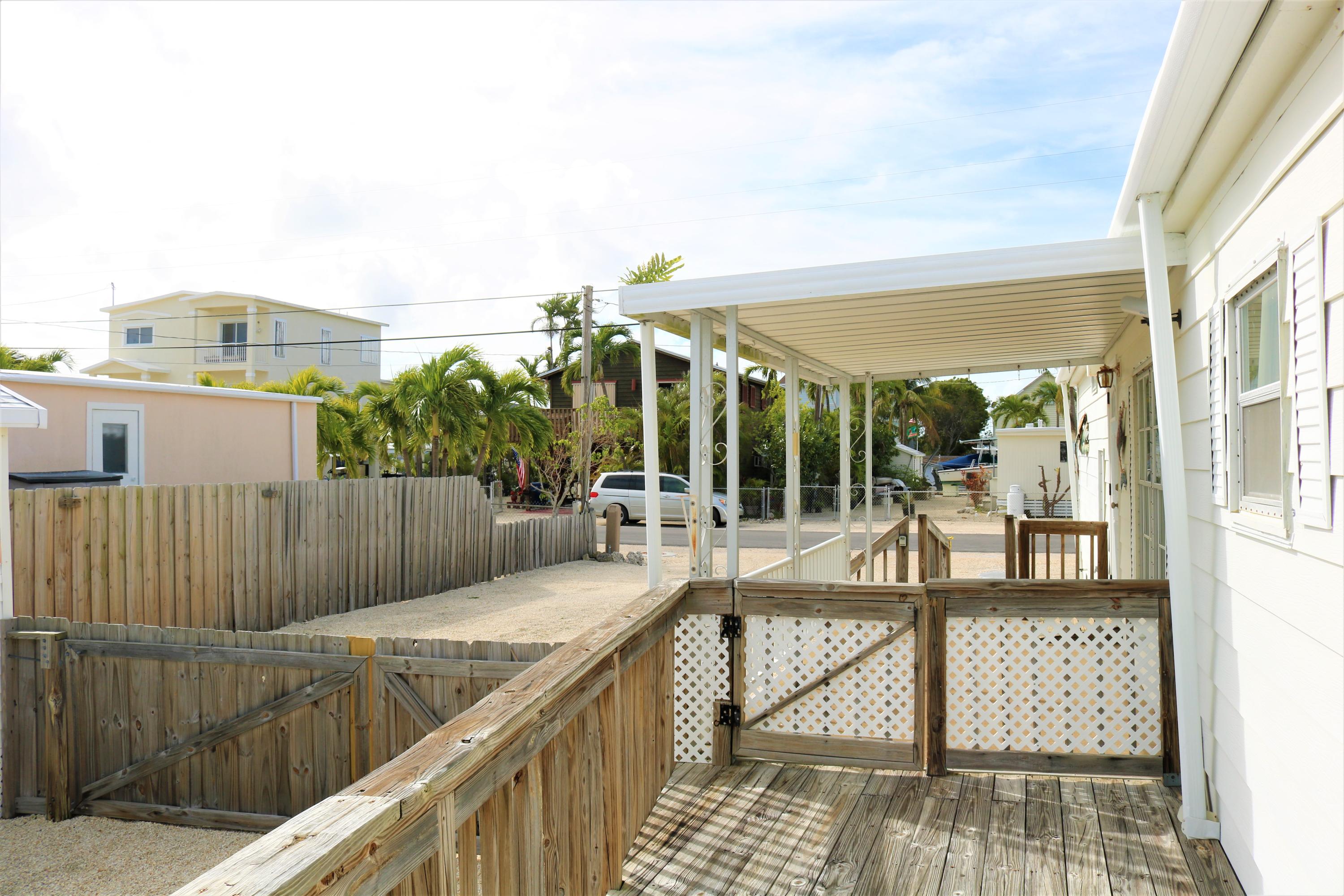 171 Long Key Road Key Largo, FL 33037 - Photo 15 of 26 IMG_3002