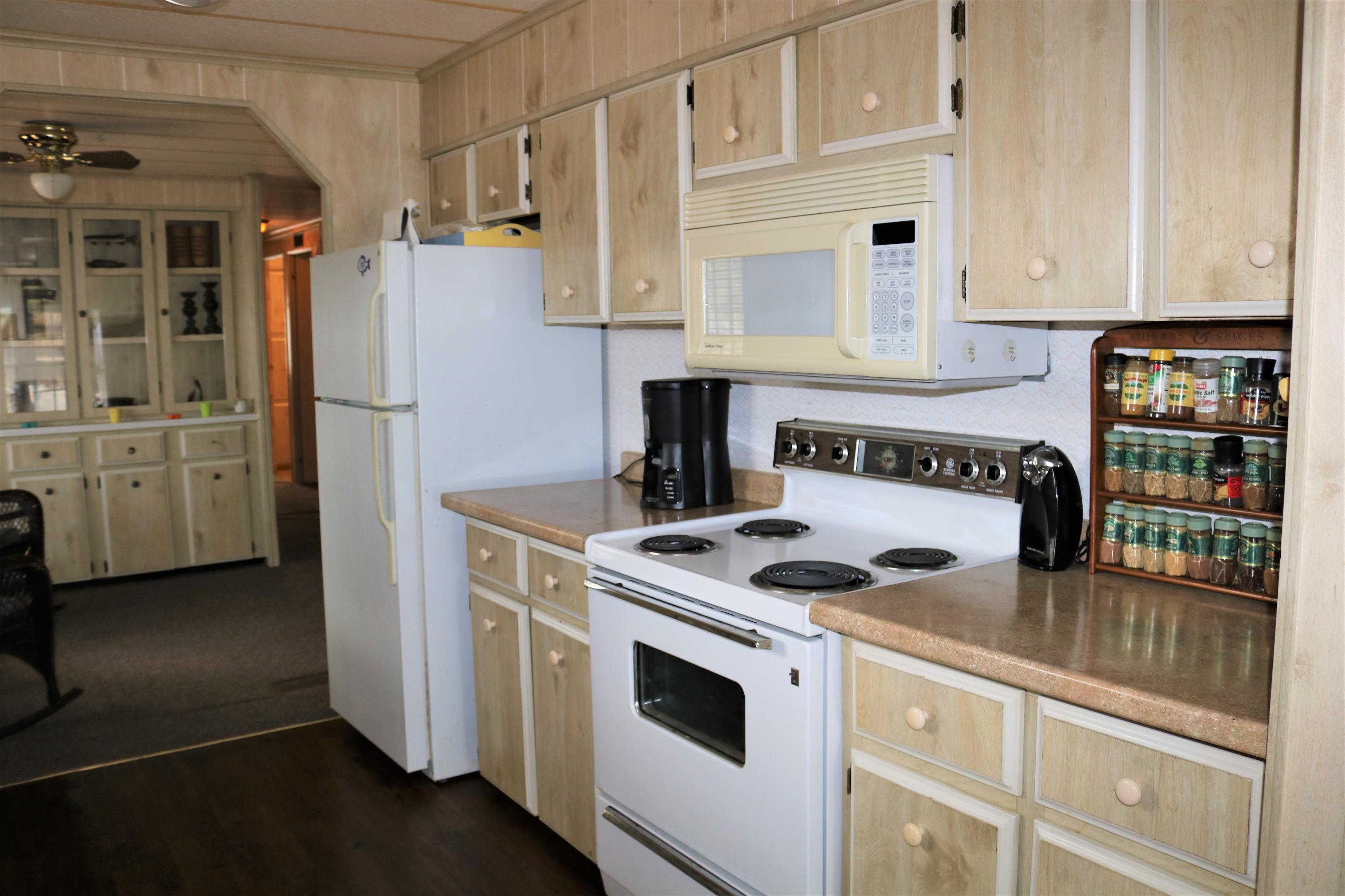 171 Long Key Road Key Largo, FL 33037 - Photo 19 of 26 IMG_3014