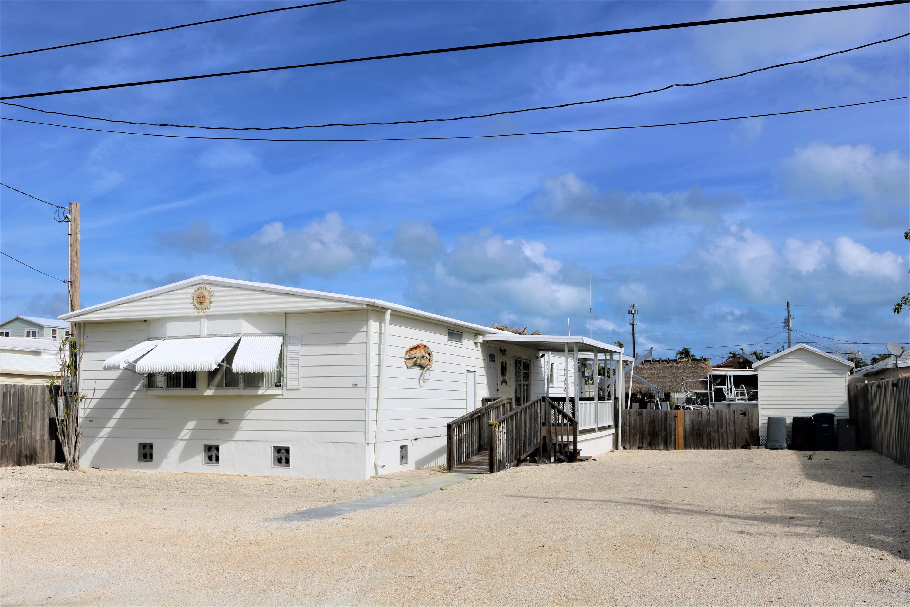 171 Long Key Road Key Largo, FL 33037 - Photo 6 of 26 IMG_2984