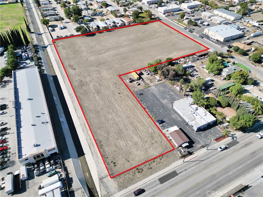 1060 South State Street San Jacinto, CA 92582 - Photo 2 of 24 an aerial view of residential house with outdoor space