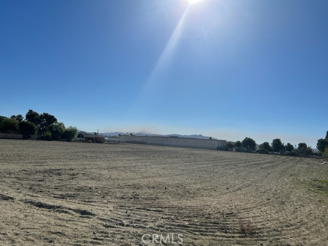 1060 South State Street San Jacinto, CA 92582 - Photo 9 of 24 a view of lake view and mountain in the back