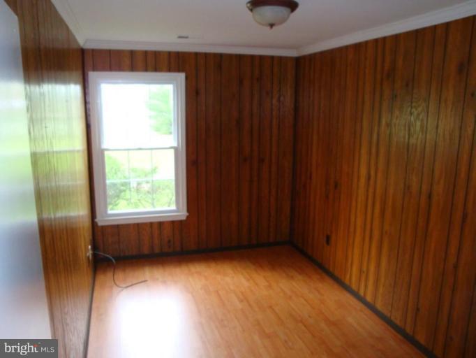 8619 Hunt Club Road Thurmont, MD 21788 - Photo 12 of 27 Den
