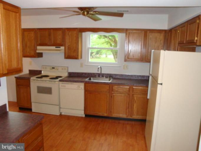 8619 Hunt Club Road Thurmont, MD 21788 - Photo 14 of 27 Kitchen #2